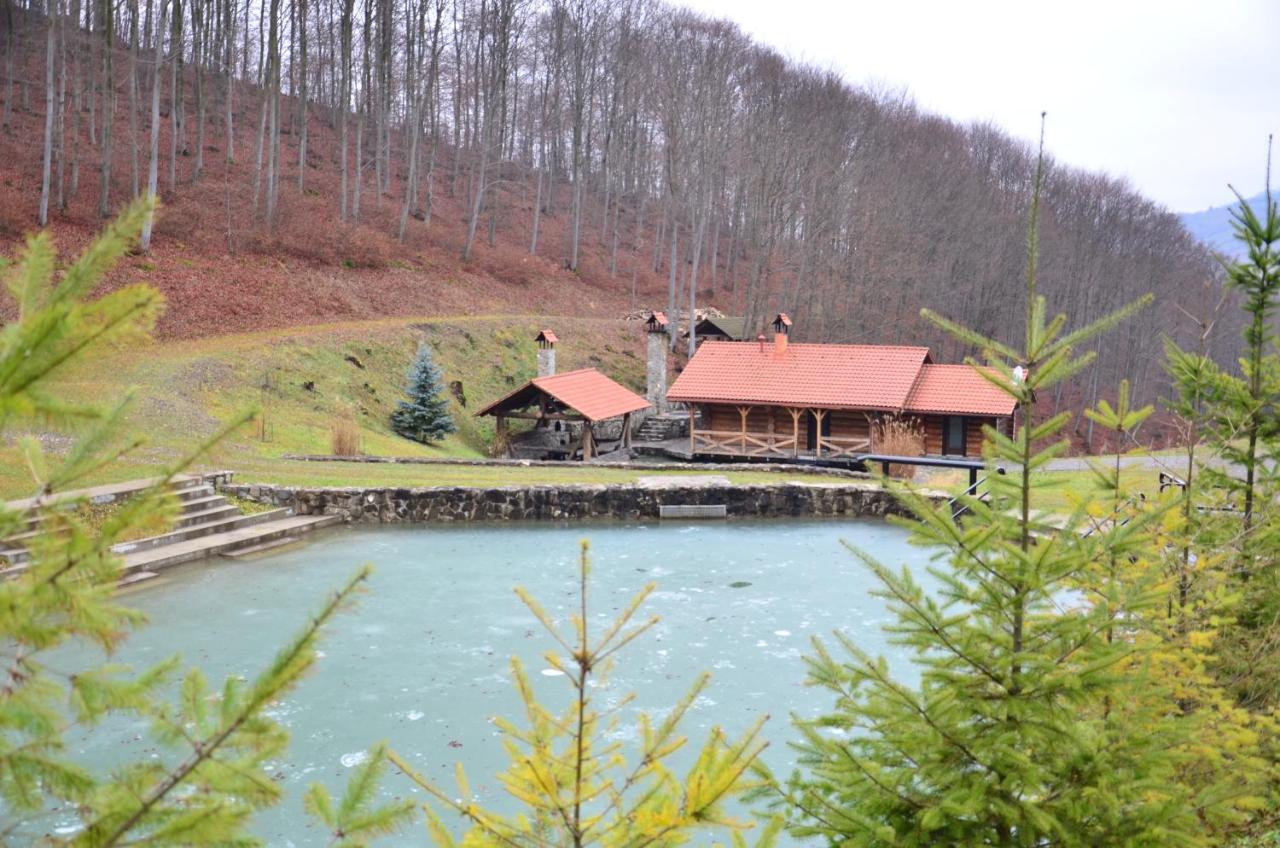 Villa Комплекс Скала Serednye Vodyane Exterior foto